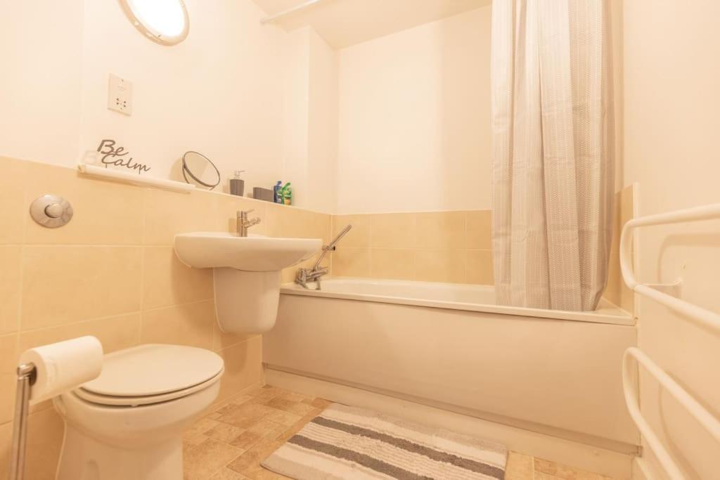 Cosy, Modern City Centre Apartment Free Parking Leicester Exterior photo